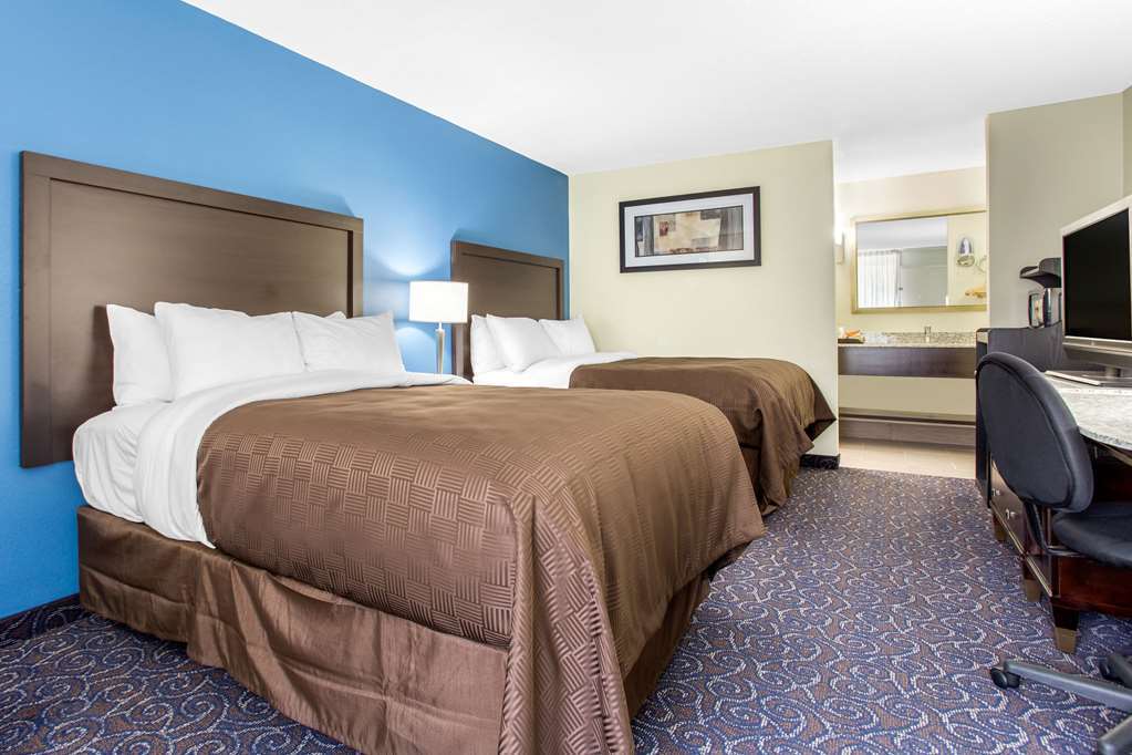 Days Inn And Suites By Wyndham Oxford Room photo