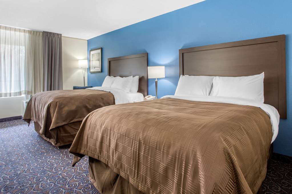 Days Inn And Suites By Wyndham Oxford Room photo